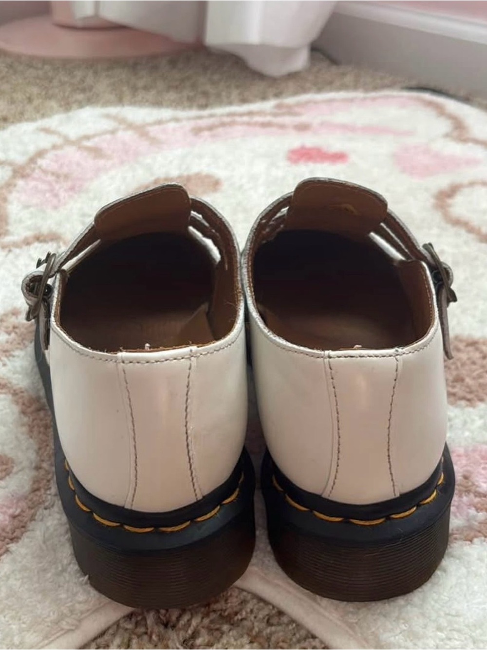 Dr. Martens Tan/Black Mary Jane Label Detail - Picture 4 of 5
